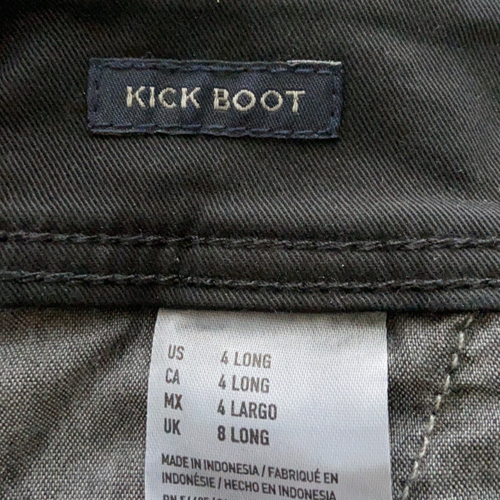 Size 4 Long Kick Boot Style Black Pants - Picture 7 of 7